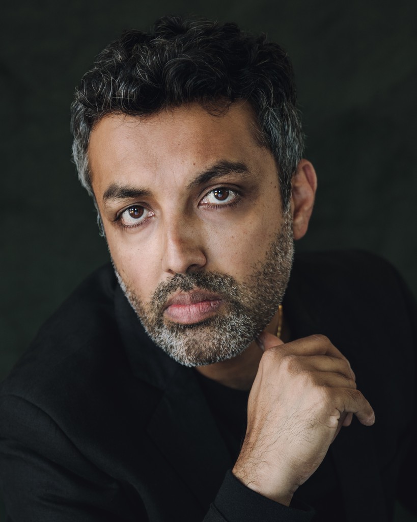 _pranam_'s tweet photo. Headshots #refresh, long overdue! Thanks to @rebeccahitchphotography. HT @ryanjohnsonofoz
 #actorslife https://t.co/19GhXWHDua