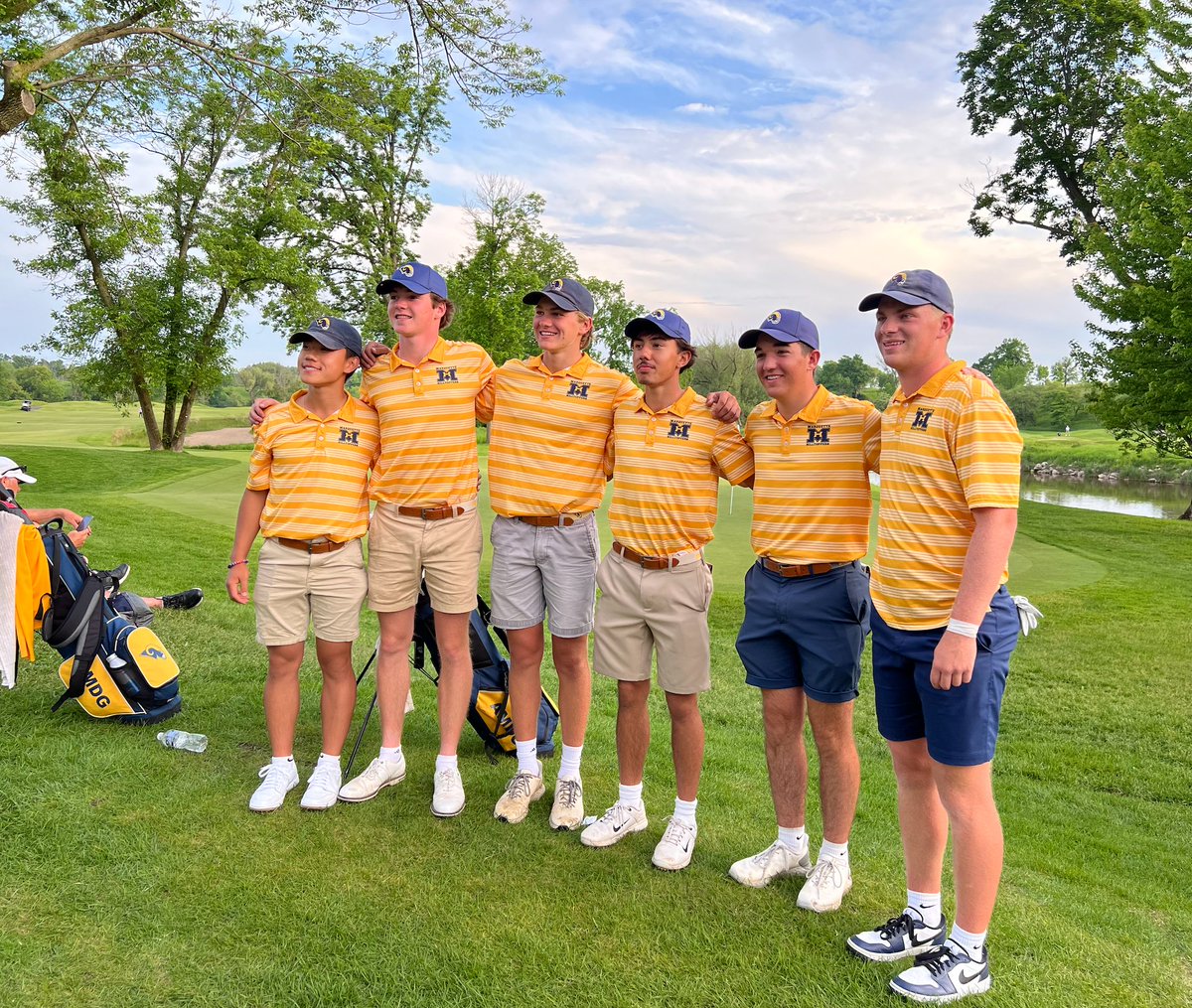 marquettehigh's tweet photo. THIRD AT STATE!
Hilltopper golf finished strong on day 2 of the state tournament, moving up 5 places from day 1 for a podium finish.
Thomas Haverty led the way with a 6th place overall finish, followed by Michael Broeker at 23rd with a +1 to lead today.
#RollTop https://t.co/OTW0KBMhKq
