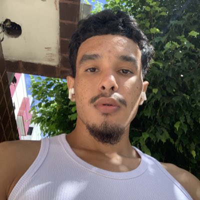 jeeuniko's tweet photo. #NewProfilePic o homem mais bonito do país no mês de junho
#naovoltosemvencer #matutando #matutacao #filhodanoitemelhormusicadomatuedesdrmaquinadotempo #seraqueseupixaindaehseutelefone https://t.co/RIPb0HzuHn