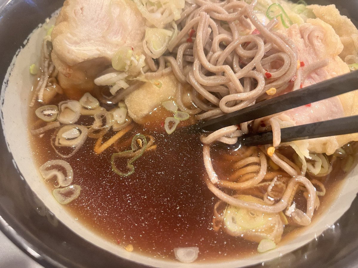 全世界の音楽ファンに朗報‼️灰野さんを初め数々の海外アーティストから絶賛を浴びていた秋葉原グットマン近くの「岩本町スタンドそば」がまさかの大復活‼️明日6/6オープンだそうです‼️涙‼️