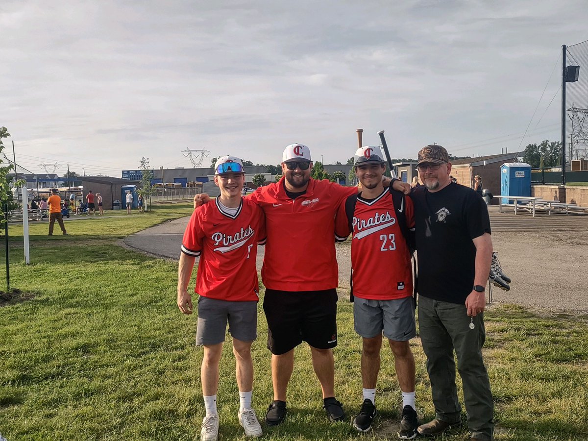Great night tonight getting to watch some good ⚾️! Congratulations and great work to our two dudes Denton and Wyatt! Thank you <a href="/OHCDBCA/">Central District Baseball Coaches Association</a> for putting on a great event for the kids. 

Go Pirates!
