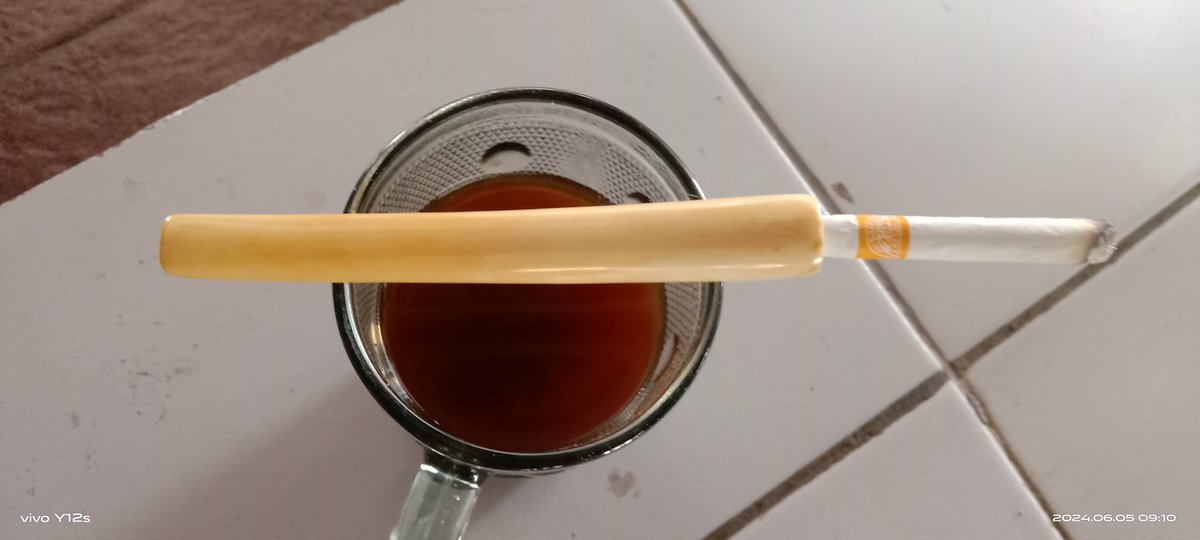 Kali ada yg Mau Mahar Pipa saya,,Kopi+Udut hanyalah Paitan smua,🙏🏻🇮🇩