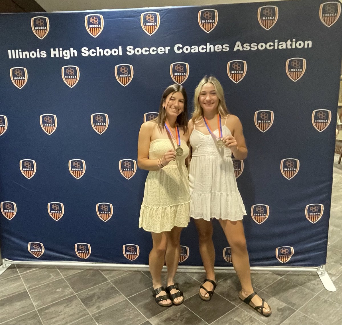 teaganc55's tweet photo. All-Sectional Awards🧡🖤 
@ava_gator_ @Grace_Durante https://t.co/HBzd8VC2cr