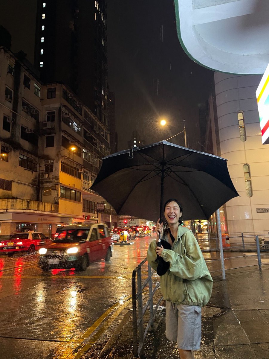 panlyyy's tweet photo. 🌧️🤪 https://t.co/aqA3HakCv9