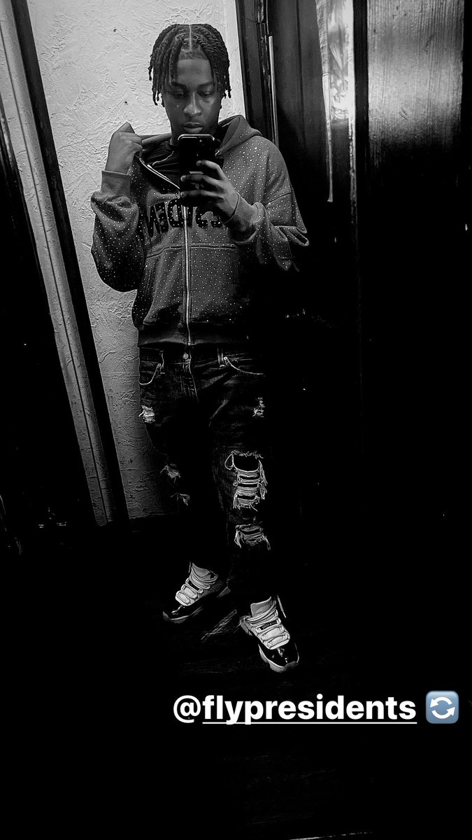 WIKKBERETTA's tweet photo. hide yo ho 💔 https://t.co/0ytAymgXYR
