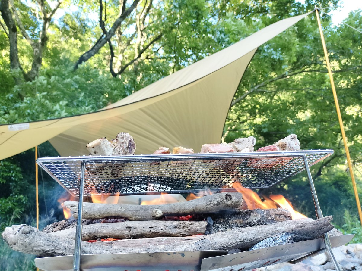 JKに2度見、いや3度見されるバイクがこちら🐢

恥ずかしかったので暫く山に籠ります
#カブ　
#クロスカブ
#キャンプ