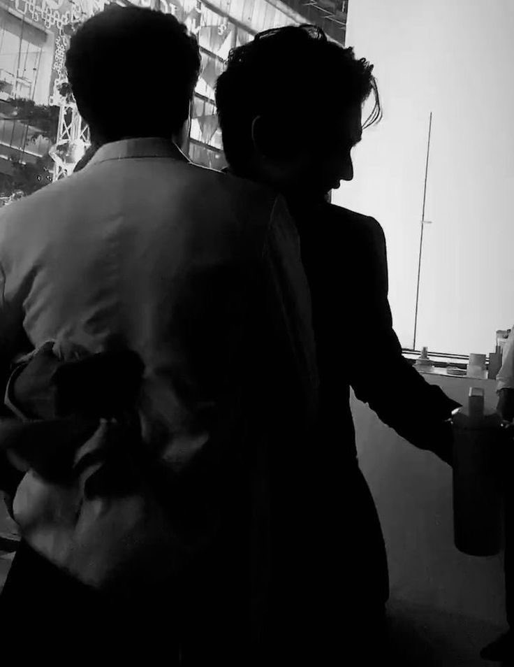 CarlosODeVil's tweet photo. ᅟᅟ  
ᅟᅟ
ᅟᅟ   
ᅟᅟ      ᅟ 'Happy birthday, Troye

   ᅟᅟ 
ᅟᅟ@wendyschild https://t.co/9T4IAThGhL