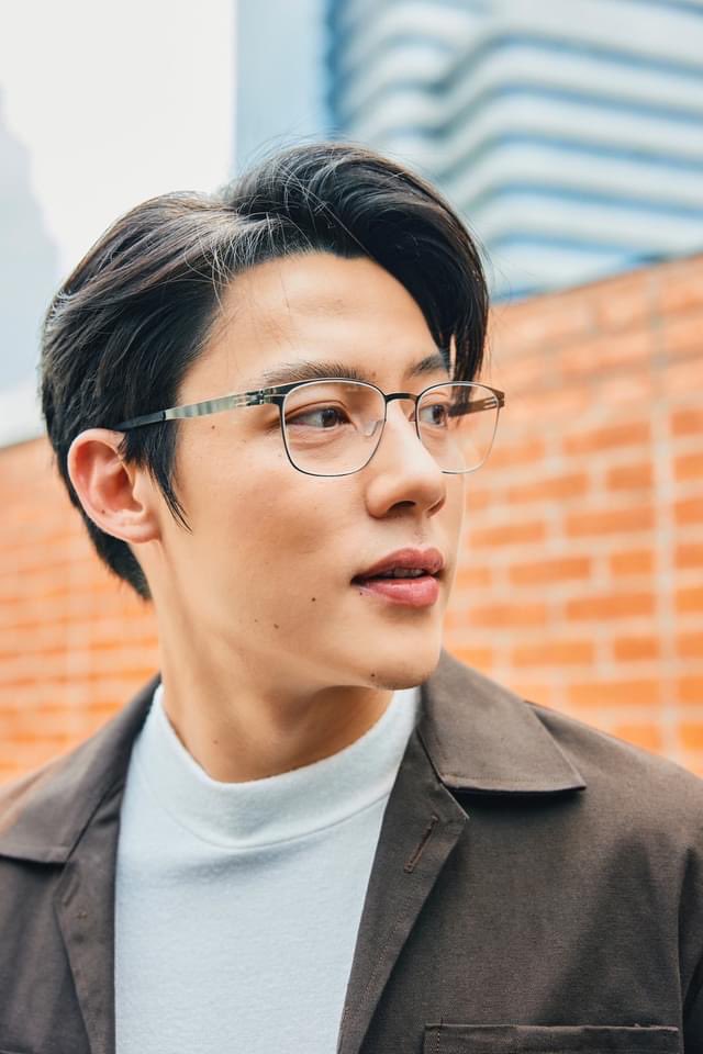 Cayla_Iris's tweet photo. #หมากปริญ แบรนด์แอมบาสเดอร์ชายของ ic! berlin Thailand 
กับแว่นตารุ่น Tilmann พร้อม Smart square shaped ใน Classic collection 
เน้นความคลาสสิกออริจินัล เหมาะกับทุกไลฟ์สไตล์ในชีวิตประจำวัน 
#icberlinThailand  #madeingermany #icberlinofficial #Tilmann #แว่นicberlinของหมากปริญ https://t.co/iPS7wFgi46