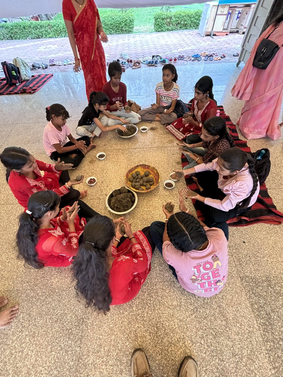 ThakkarLokendra's tweet photo. पर्यावरण बचे तो प्राण बचें। विश्व पर्यावरण दिवस की शुभकामनाएँ। @moefcc @Bajpayeesk @environment_mp @manseebal @Anil5 @Abhikhandekar1 @doctorsoumya @MP_SWA @EPCO18 @EPCO_Institute @EpcoSkmcc @seemajaved @chait_nagar @travelernamrata @bijalcshah @JamwalNidhi @hridayeshjoshi https://t.co/3Zz3qWfIJa
