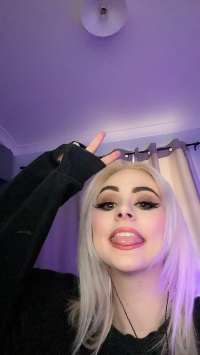 twitch.tv/chaoticemergy were sailing the seas today!