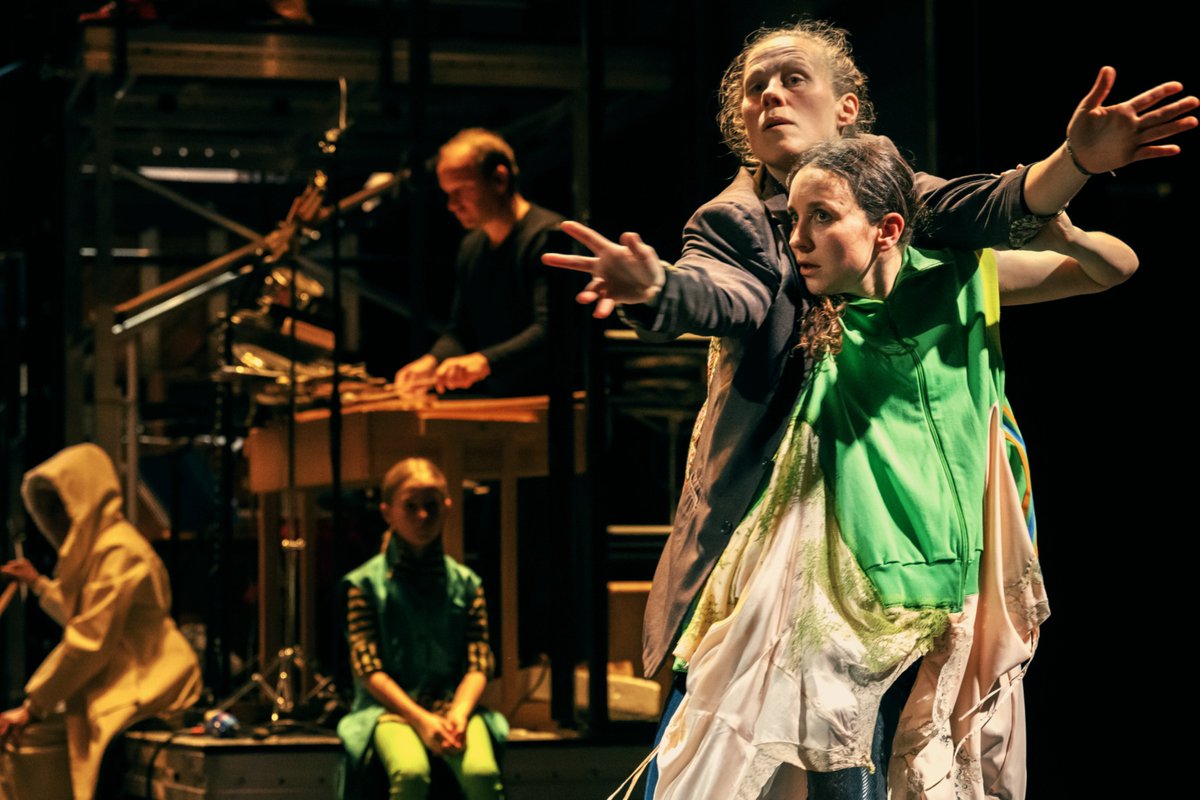 TheColoristOrch's tweet photo. Flashback to our fantastic time @operaballetvl  with choreographer #IrisBouche, where we created music for the dance performance 'Rizoom'. 
The boundless energy and remarkable talent of the dancers inspired us into new compositions.
14/06 we'll release a selection of this music!! https://t.co/oXDRAGq71a