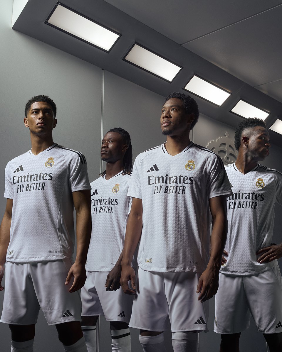 ActuFoot_'s tweet photo. 🚨 OFFICIEL ! adidas dévoile le nouveau maillot domicile du Real Madrid. 🤍

Vous lui mettez quelle note sur 10 ? https://t.co/fH8vVtlzYg