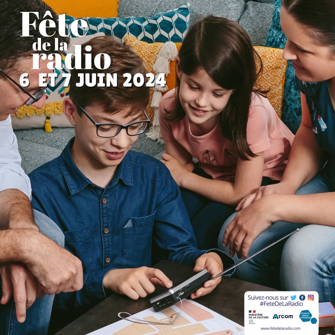 La radio, un média qui vous permet de vous divertir en famille #RadioDivertissementFamilial #FêteDeLaRadio