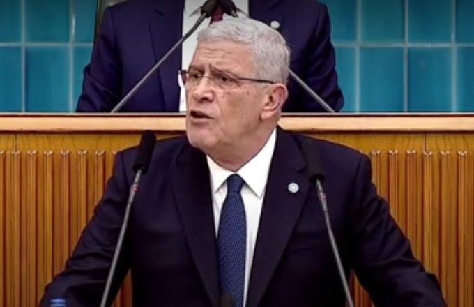 Müsavat Dervişoğlu: "Bir dalı bırakmadan başka bir dalı tutmak ,maymunların hareket stratejisidir."️