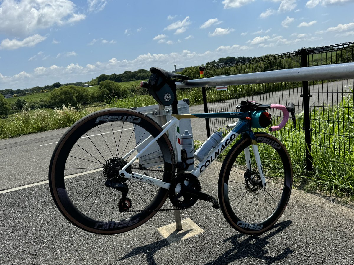sinasa922's tweet photo. 終わりー
疲れた
#ロードバイク
#colnago
#C68
#コルナゴ https://t.co/a6oIz4FlcE