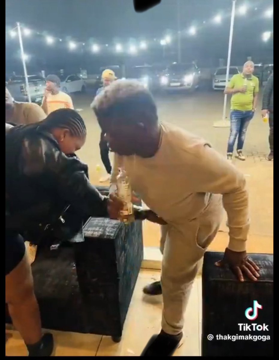 ChrisExcel tweet media