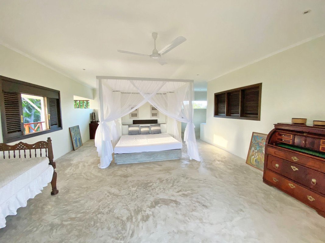 SkippyTours's tweet photo. Beautiful 3 bedroom house set in pristine coastal forest in South Watamu, overlooking the Watamu Marine Park.  Newly renovated with stunning 180 degree views out over the Watamu Marine Park and Indian Ocean beyond.

RATES:
USD 550 Per Night The Whole Villa on Self Catering Basis. https://t.co/b5FLvNiwAQ