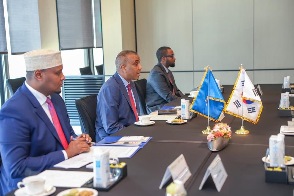 HonBeenebeene's tweet photo. I was pleased to join H.E. @HamzaAbdiBarre in a meeting with Chang Won Sam, President of the Korea International Cooperation Agency, to discuss crucial issues focusing on socio-economic development and investing in TVET programs during the margins of the #KoreaAfricaSummit2024. https://t.co/WnlX6Bu7uV