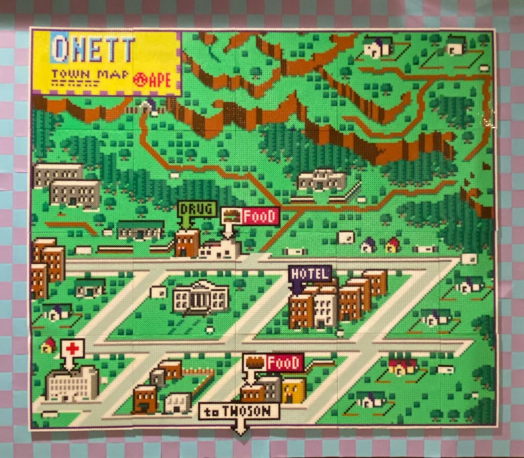 livedoornews's tweet photo. 【猛者】ビーズで作った『MOTHER2』のマップがすごい 糸井重里さんも驚き
https://t.co/NkEs885rdk

『MOTHER2』最初の街「オネット」のマップをアイロンビーズで作ったというXの投稿が話題に。『MOTHER』シリーズ生みの親である糸井重里さんは「でかい地図を、そのまま？！」と驚いた。 https://t.co/mhswAOzdDJ
