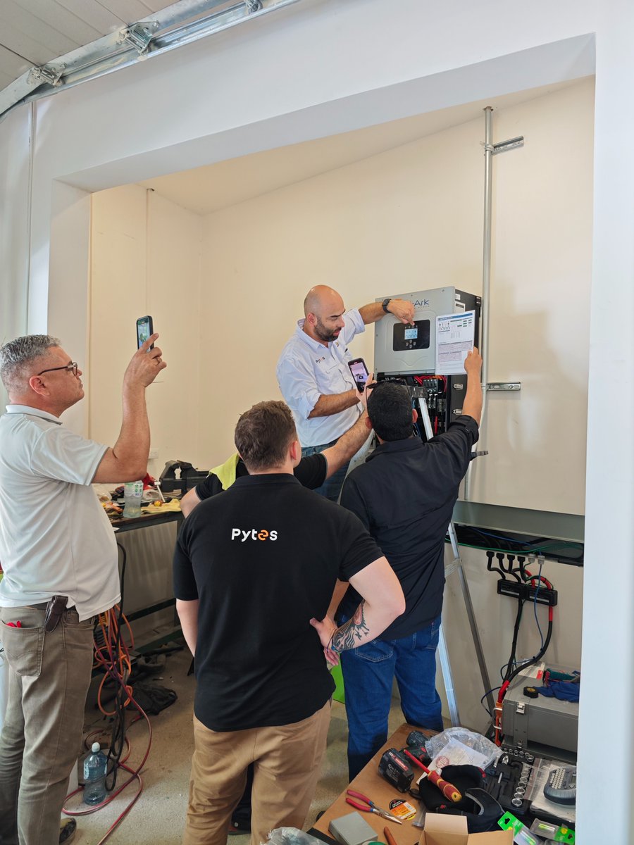 Pytes USA tweet media