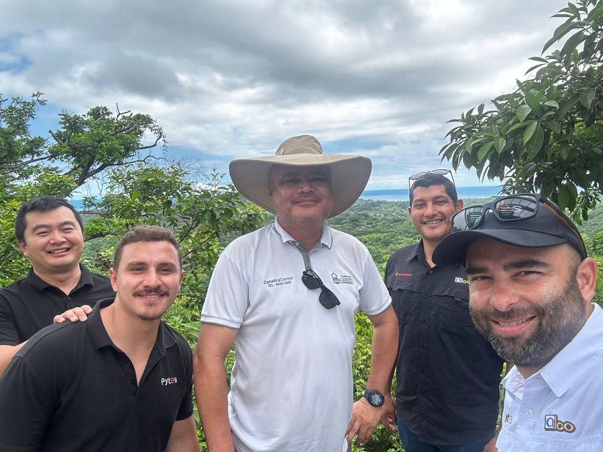 Pytes USA tweet media