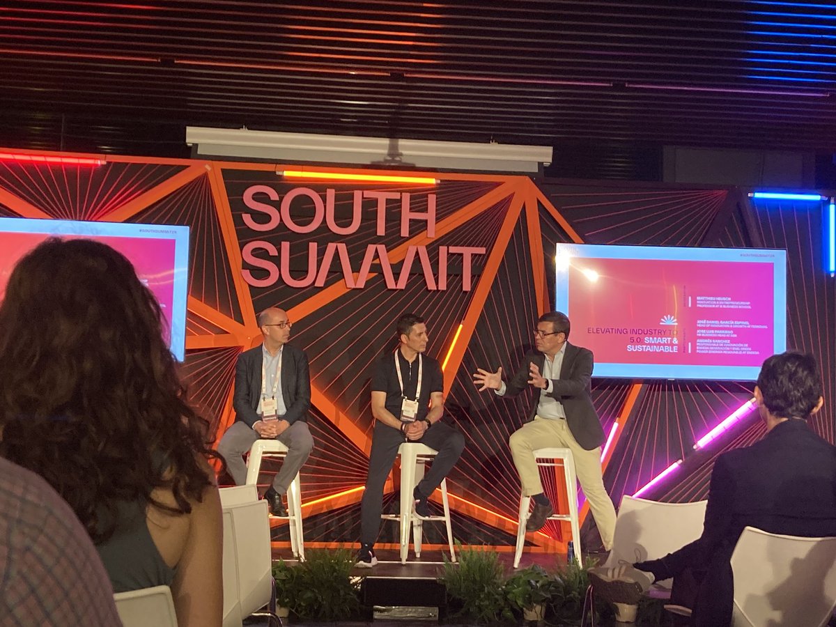 Our Head of Innovation Growth Daniel kicking off the day’s talks at ⁦<a href="/south_summit/">South Summit</a>⁩ explaining how we use AI to enhance sustainability across our business lines #SouthSummit24