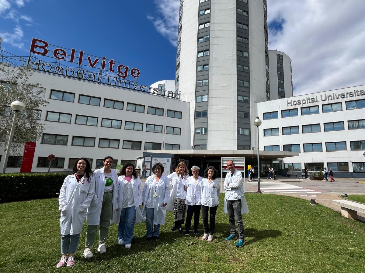 hbellvitge's tweet photo. 📊Publicat un estudi a @TheLancet, participat per l’#hbellvitge revela que la malaltia pneumocòccica invasiva en adults causada pel serotip 3 té alta mortalitat i necessita protecció per vacunació.
ℹ️https://t.co/5A4Zf8Lcsp
#BellvitgeInvestiga #orgullbellvitge https://t.co/nS4f8zncug