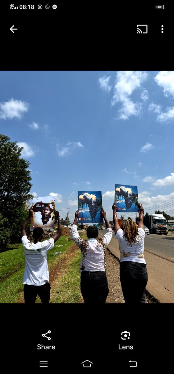 Exploiting African resources in a non-human Rights approach needs to stop! There's no dignity to those who work in those extraction site &amp; even peanut payment to Africans. #GenerationRestoration
#WorldEnvironmentDay‌ 
<a href="/Shell/">Shell</a> <a href="/TotalEnergies/">TotalEnergies</a> <a href="/Greenpeaceafric/">Greenpeace Africa</a>