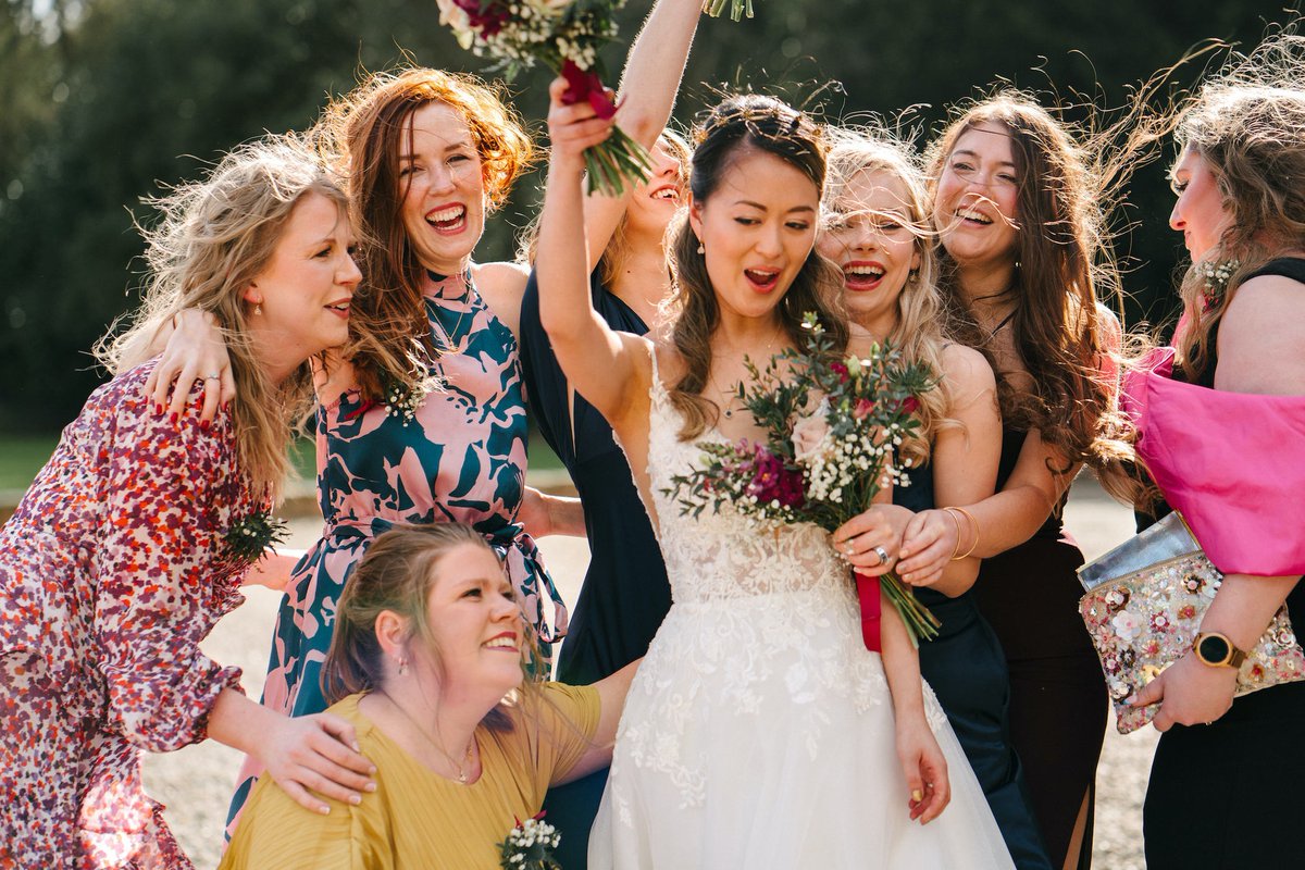 WHAMArtists's tweet photo. Another recent bridal party on a particularly windswept day
Hair &amp; Makeup @WHAMArtists https://t.co/ID4jf7aDPs