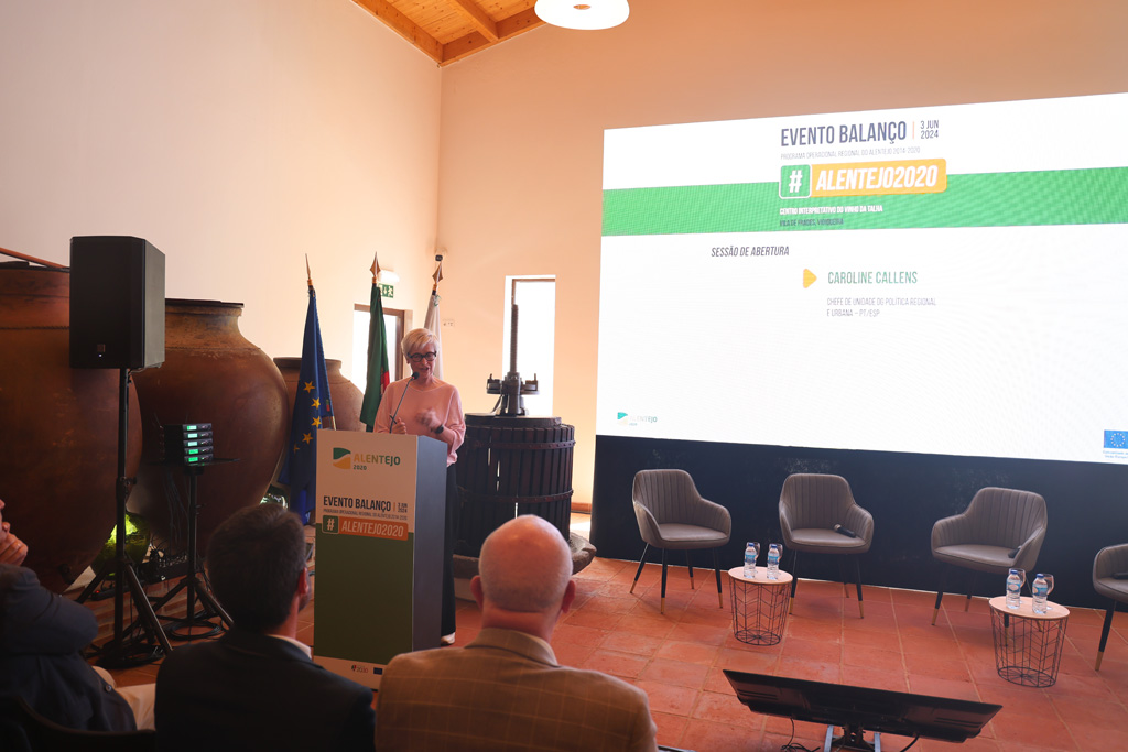 alentejo2030's tweet photo. Balanço do @Alentejo2020 e 4ª Reunião do Comité de Acompanhamento do #Alentejo2030 no Centro Interpretativo do Vinho da Talha em Vila de Frades

➡️ Saiba mais 👉 https://t.co/eXtFrkHTfX https://t.co/NMlFcwoFZb