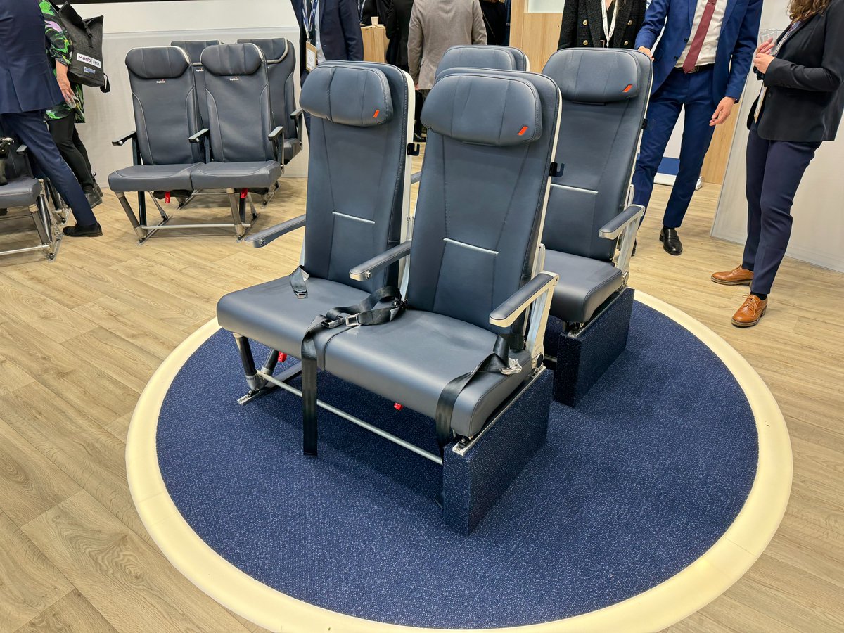 Flight-Report tweet media