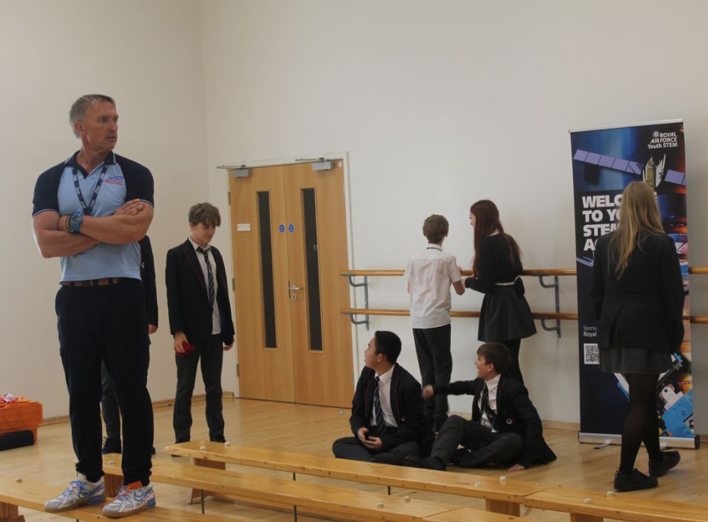 Goodwin_Academy's tweet photo. Recently, our Year 8 students took part in a hands-on, high-energy, experiential programme designed to encourage STEM learning and enhance understanding of progression pathways. 🎓 

🌐 Read more: https://t.co/EF02ueJiQX 

#WeAreGoodwin #BeYourBEST #STEM https://t.co/4Z0kalRAMd