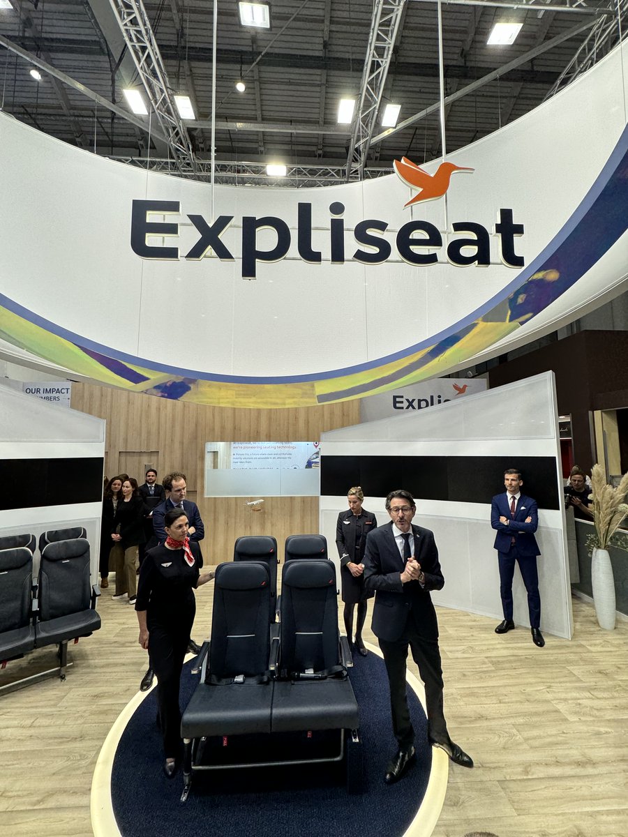 Flight-Report tweet media