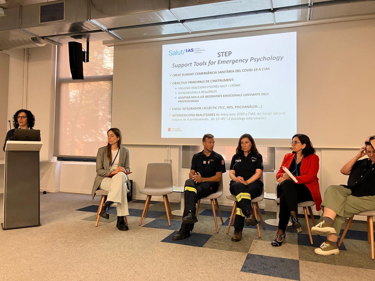 iasgirona's tweet photo. 🟢Ha presentat el programa STEP, sobre el suport a professionals durant l'emergència sanitària i ha participat a una taula rodona sobre l'atenció psicològica en el procés d'eutanàsia.

✍🏻El Congrés ha estat organitzat pel @semgencat @UOCpsicoedu  

#CongresoPsicoUOCSEM #IAS https://t.co/VxTEexoIs7