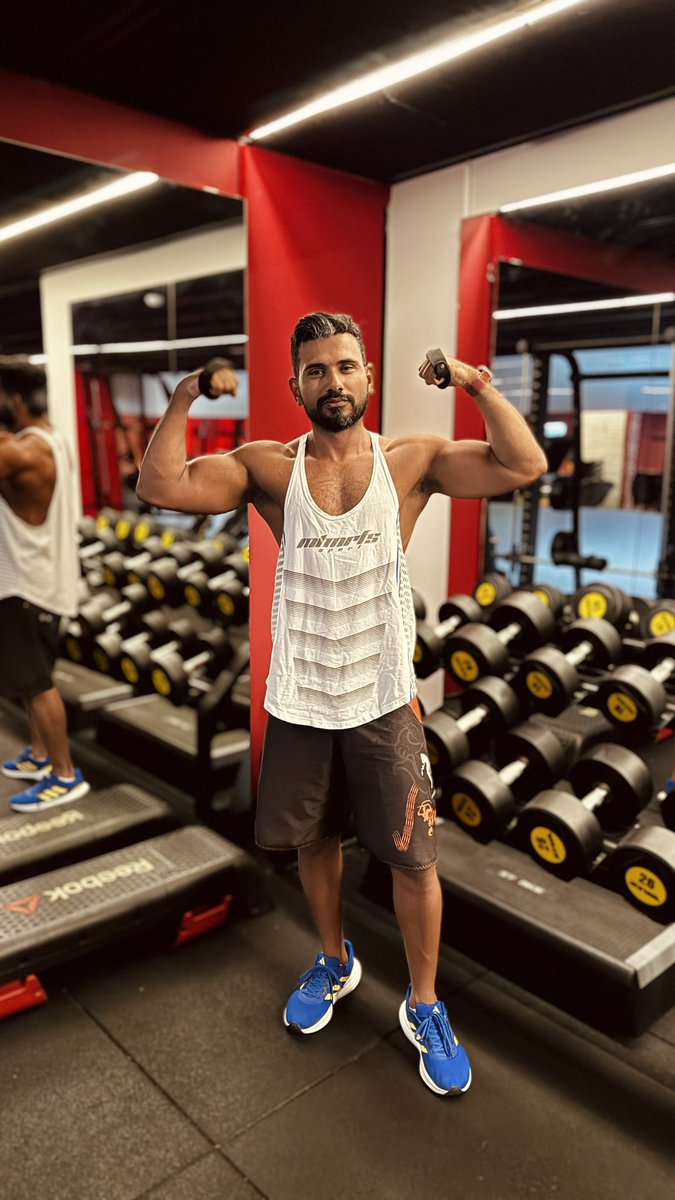 Pelo poder do prisma lunar!!! 🌙 tweet media