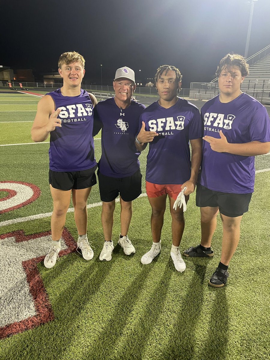 BrooksKBouffard's tweet image. Thank you @SFA_Football and @CoachTyWarren for holding an awesome camp today at Del Valle high school. Had an amazing time competing.
@CoachQCPProud @CoachPedraza60 @AllenMarrow @_CoachSanchez @Cedar_ParkFB @CPFBOneStandard
#onestandard #CpProud #Aexem