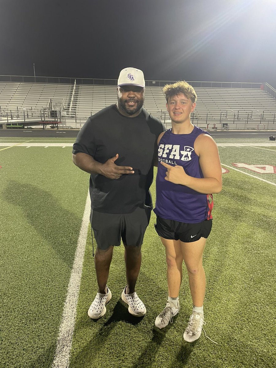 BrooksKBouffard's tweet image. Thank you @SFA_Football and @CoachTyWarren for holding an awesome camp today at Del Valle high school. Had an amazing time competing.
@CoachQCPProud @CoachPedraza60 @AllenMarrow @_CoachSanchez @Cedar_ParkFB @CPFBOneStandard
#onestandard #CpProud #Aexem