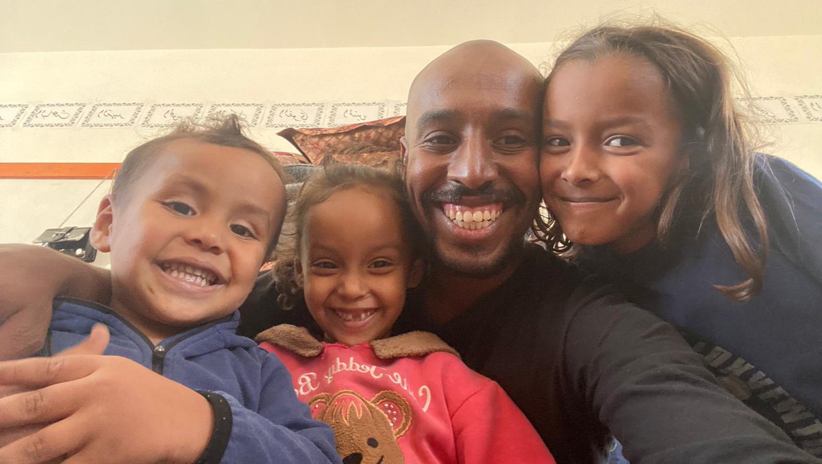 SydneyBattle's tweet photo. Hatem, a journalist in gaza, is raising money to evacuate his family. please consider giving what you can— he’s close to reaching his goal! https://t.co/bE3tFRMAhP