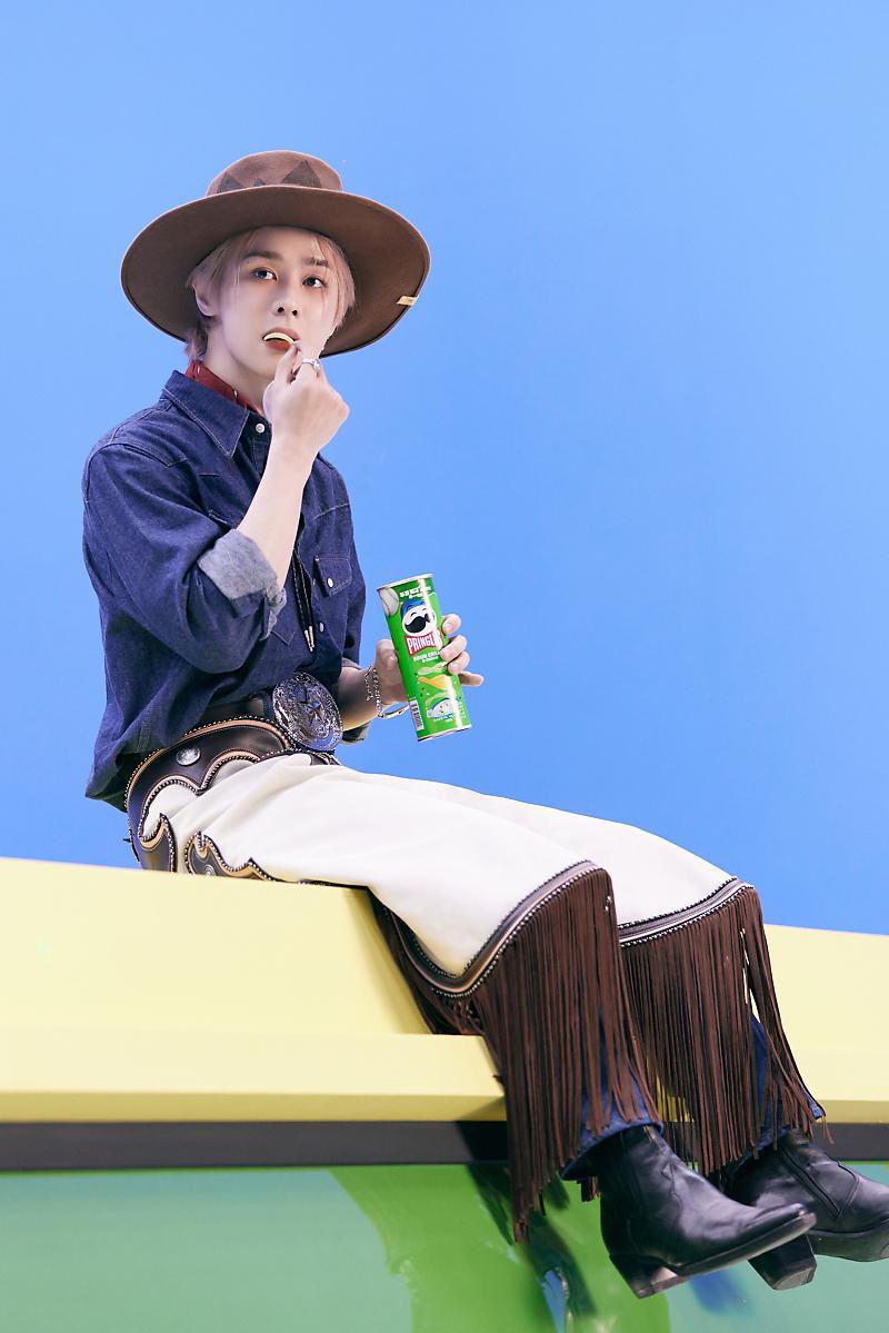 KUNCATB0Y's tweet photo. cowboy kun got me back here. he lasso’d me from my home and threw me back in the hellhole that is nuoyiville https://t.co/uUm9ZvslzK