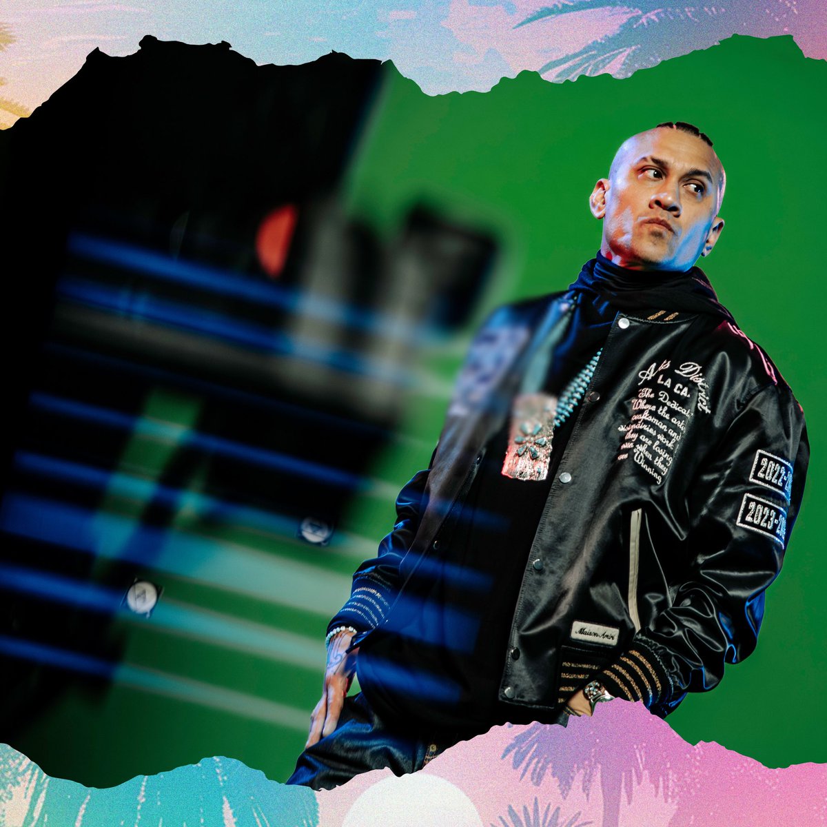 bep's tweet photo. What number is on @TabBep's jacket in the music video for "TONIGHT"? 🔥🥵

🎥 Check here to find out 👀 https://t.co/FFHJqwSjET https://t.co/Yn5ACoj5LH