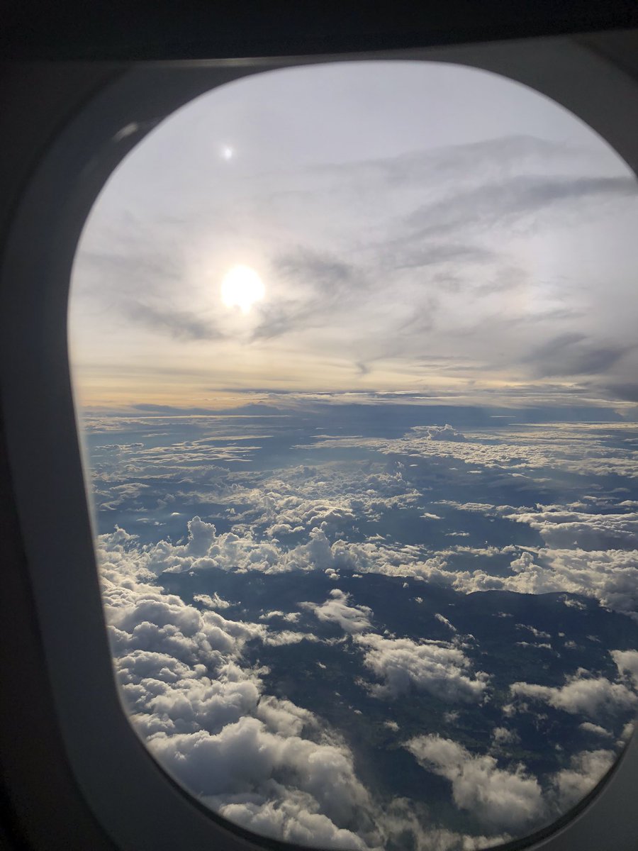 ✈️
