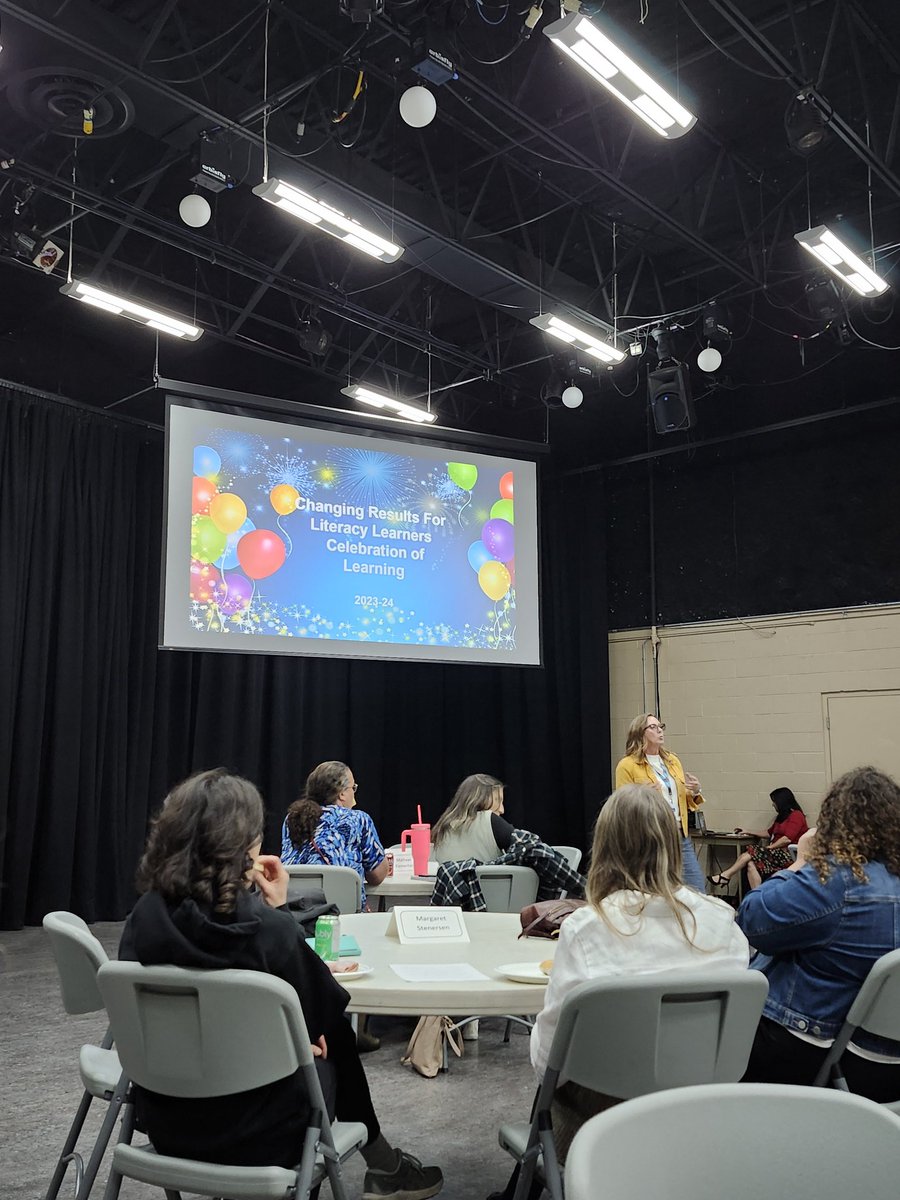 TammySiganakis's tweet photo. I'm proud of my team who participated in "Changing Results for Literacy Learners." @Alexander__Elem  I am happy that @AbbotsfordSD34 takes an initiative to support teachers' learning.  #abbyschools https://t.co/YBMmVGexVk