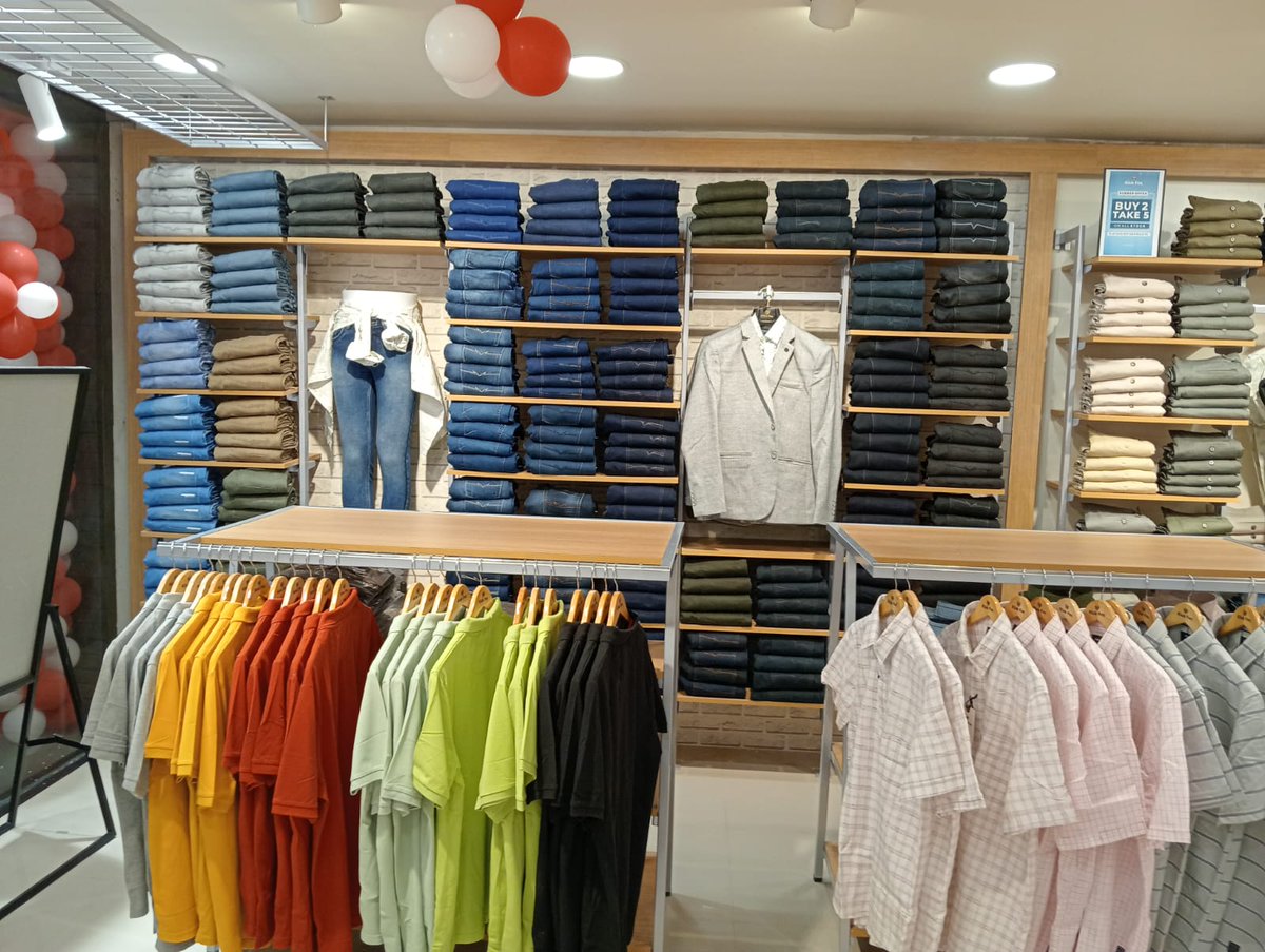 KlubFox97's tweet photo. 🎉 Exciting News! Klub Fox is now closer than ever with our new store in Nagpur, Maharashtra! 🦊✨

Location📌- Klub Fox, Plot No. 14, Sanjay Society, Belta Rodi Road, Manish Nagar, Nagpur Maharashtra. 440015

#KlubFoxLaunch https://t.co/inq6gZjg1N