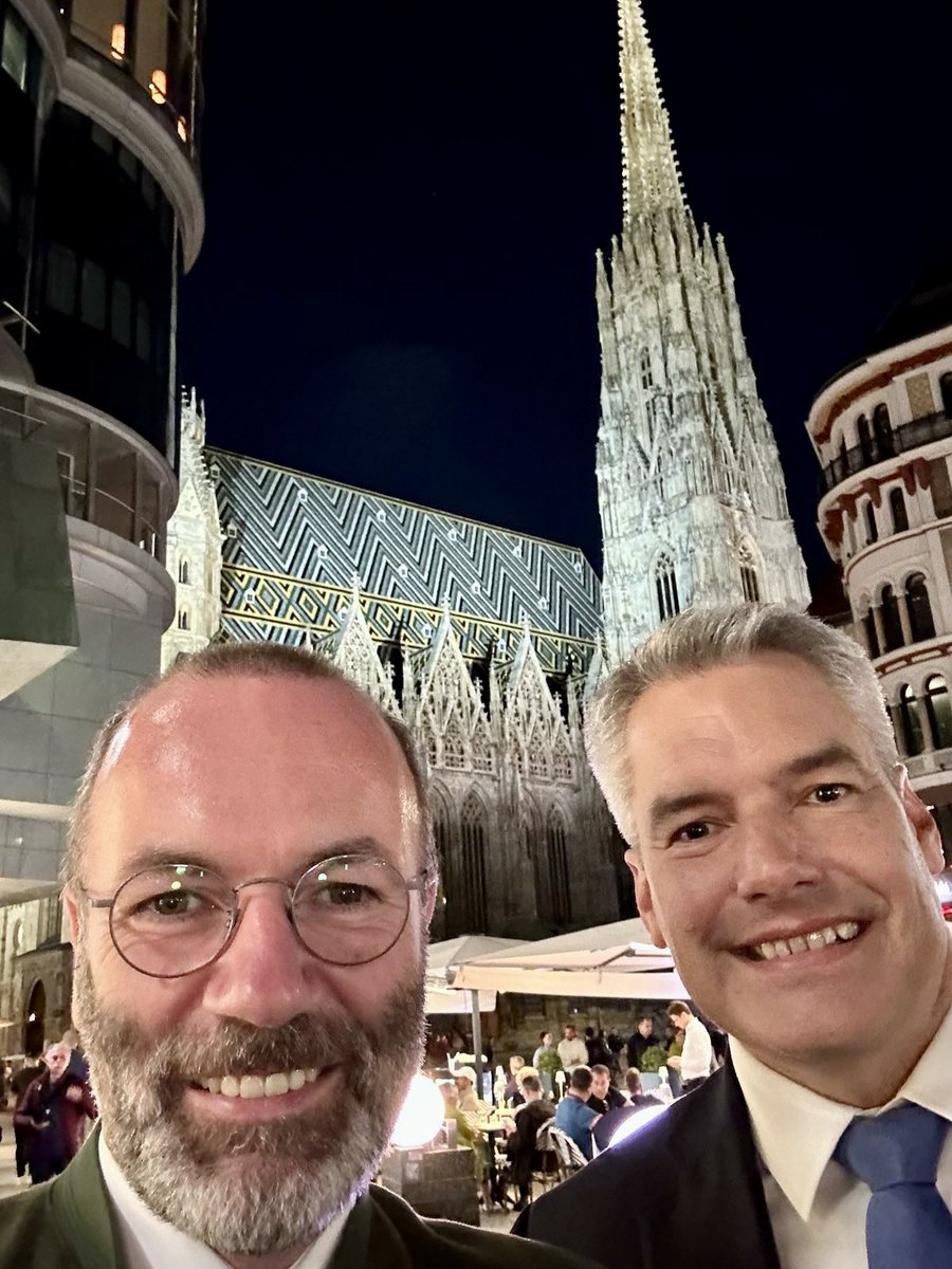 Manfred Weber (@manfredweber) on Twitter photo Die <a href="/volkspartei/">Volkspartei</a> ist und bleibt die große Europapartei in Österreich. Dafür ist <a href="/karlnehammer/">Karl Nehammer</a> der Garant und die starke Stimme Österreichs in Europa. Die <a href="/volkspartei/">Volkspartei</a> ist und bleibt die große Europapartei in Österreich. Dafür ist <a href="/karlnehammer/">Karl Nehammer</a> der Garant und die starke Stimme Österreichs in Europa.