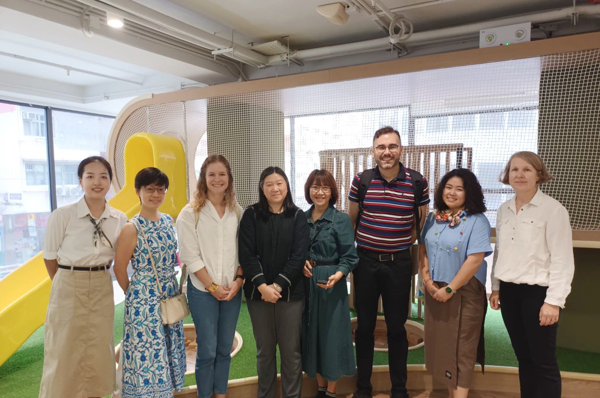 ECE_EdUHK's tweet photo. 🏫Principals Betty Yau & Yeung Choi Ming welcomed #InCRECE2024 delegates @Dr_A_Bautista, Eliza Wu, @AunioPirjo, EeLynn Ng, Aizhan Ramazanova, Kelsey Carlton & Lê Thị Diệu Phú to Fairchild Kindergarten & Yan Oi Tong Mrs. Augusta Cheung Kindergarten cum Nursery on Monday. #EdUHK https://t.co/snVZVU2NNt