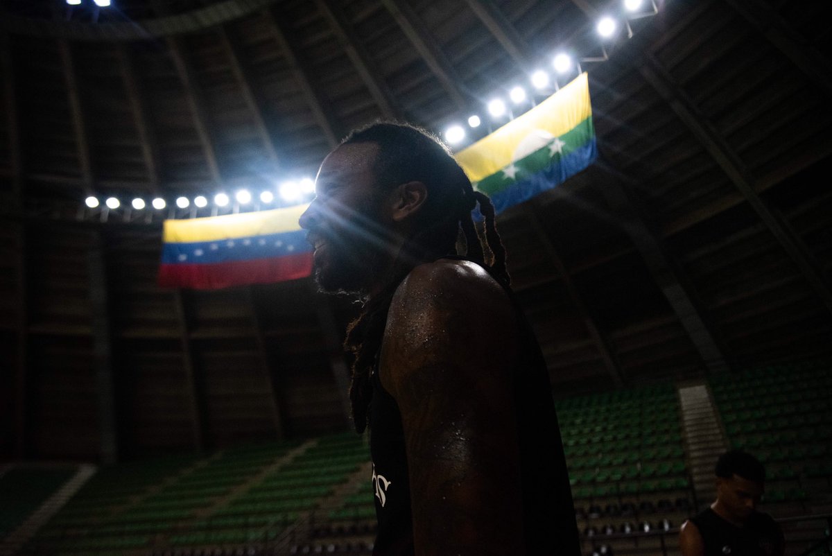 tanthan89's tweet photo. Buscando esos no momentos en el #baloncesto https://t.co/937K43haGL