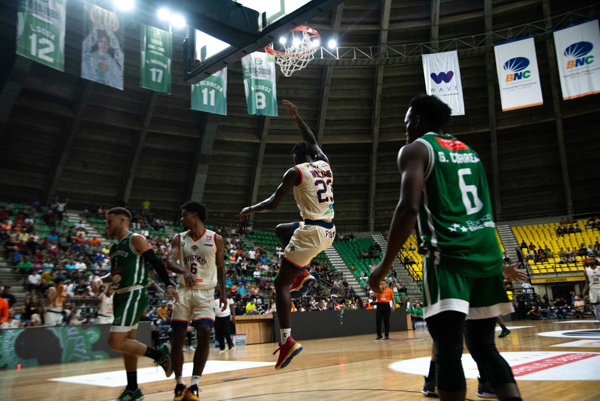 tanthan89's tweet photo. Buscando esos no momentos en el #baloncesto https://t.co/937K43haGL