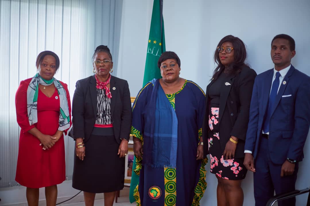 MaepGabon's tweet photo. 𝗹𝗲 𝗣𝗿. 𝗠𝗼𝗻𝗶𝗾𝘂𝗲 𝗞𝗢𝗨𝗠𝗕𝗔 𝗠𝗔𝗡𝗙𝗢𝗨𝗠𝗕𝗜 𝗘𝗣𝗦𝗘 𝗠𝗔𝗩𝗢𝗨𝗡𝗚𝗢𝗨-𝗕𝗢𝗨𝗬𝗢𝗨, a effectué sa première sortie officielle, depuis son accession à la tête de cet organe spécialisé de l’Union Africaine : le   Mécanisme Africain d’Évaluation par les Pairs (MAEP). https://t.co/et7RtBh3qt