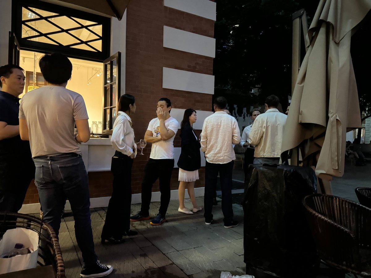 CrustNetwork's tweet photo. 🍻Having a blast at the Monthly #Polkadot Meetup in HK! https://t.co/XdfuZoJTZv