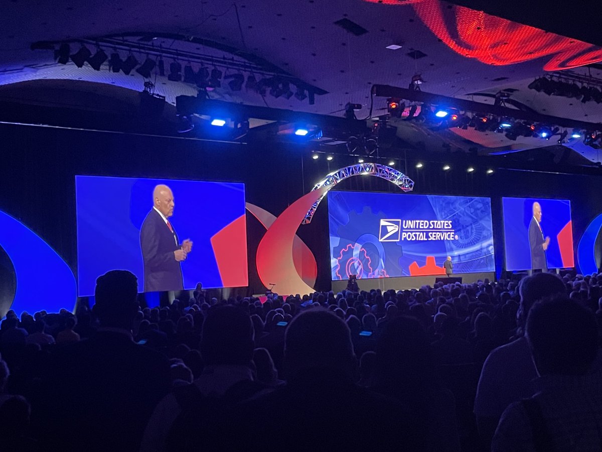XMPie's tweet photo. It’s the final day at #NPF2024! Don’t miss out on the last chance to revolutionize your print marketing with #XMPie

📍 Meet us at Booth 622 -

#DigitalMeetsDirect #DoMoreWithXMPie #DirectMail #DigitalMarketing #USPS #DeliveringForAmerica #ConnectingAtTheCrossroads https://t.co/UYc5oopTKD